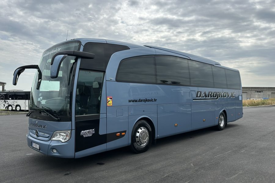 Mercedes Travego
